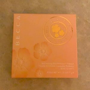 Becca cosmetics shimmering skin perfector pressed